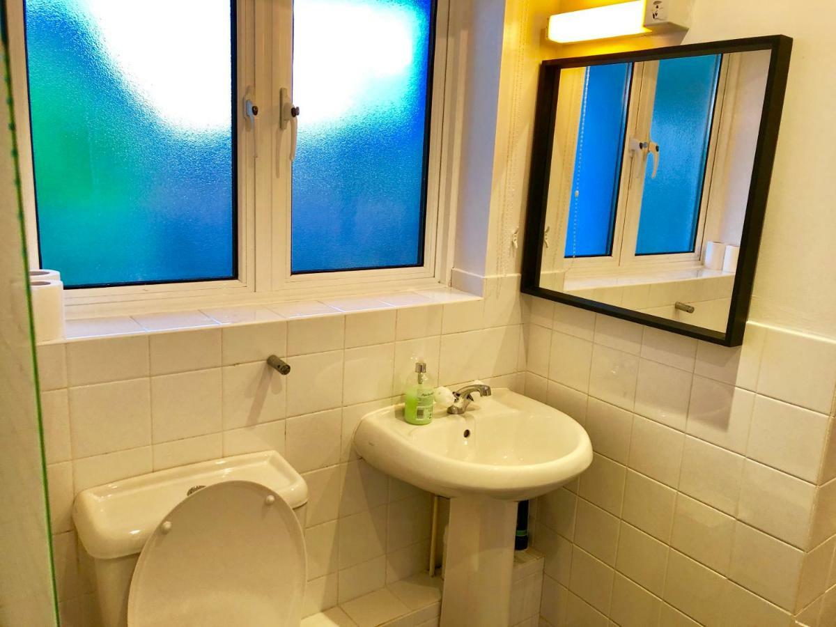 2 Bedrooms Modern Apartment, Lounge, Full Kitchen, Balcony, 5 Minutes Stratford Station Λονδίνο Εξωτερικό φωτογραφία