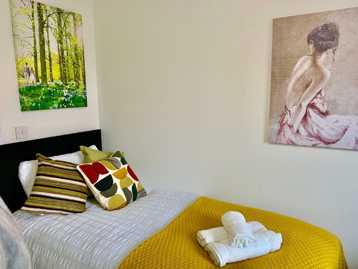 2 Bedrooms Modern Apartment, Lounge, Full Kitchen, Balcony, 5 Minutes Stratford Station Λονδίνο Εξωτερικό φωτογραφία