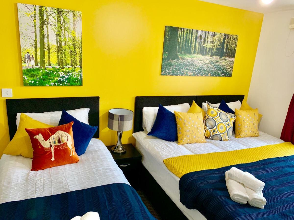 2 Bedrooms Modern Apartment, Lounge, Full Kitchen, Balcony, 5 Minutes Stratford Station Λονδίνο Εξωτερικό φωτογραφία