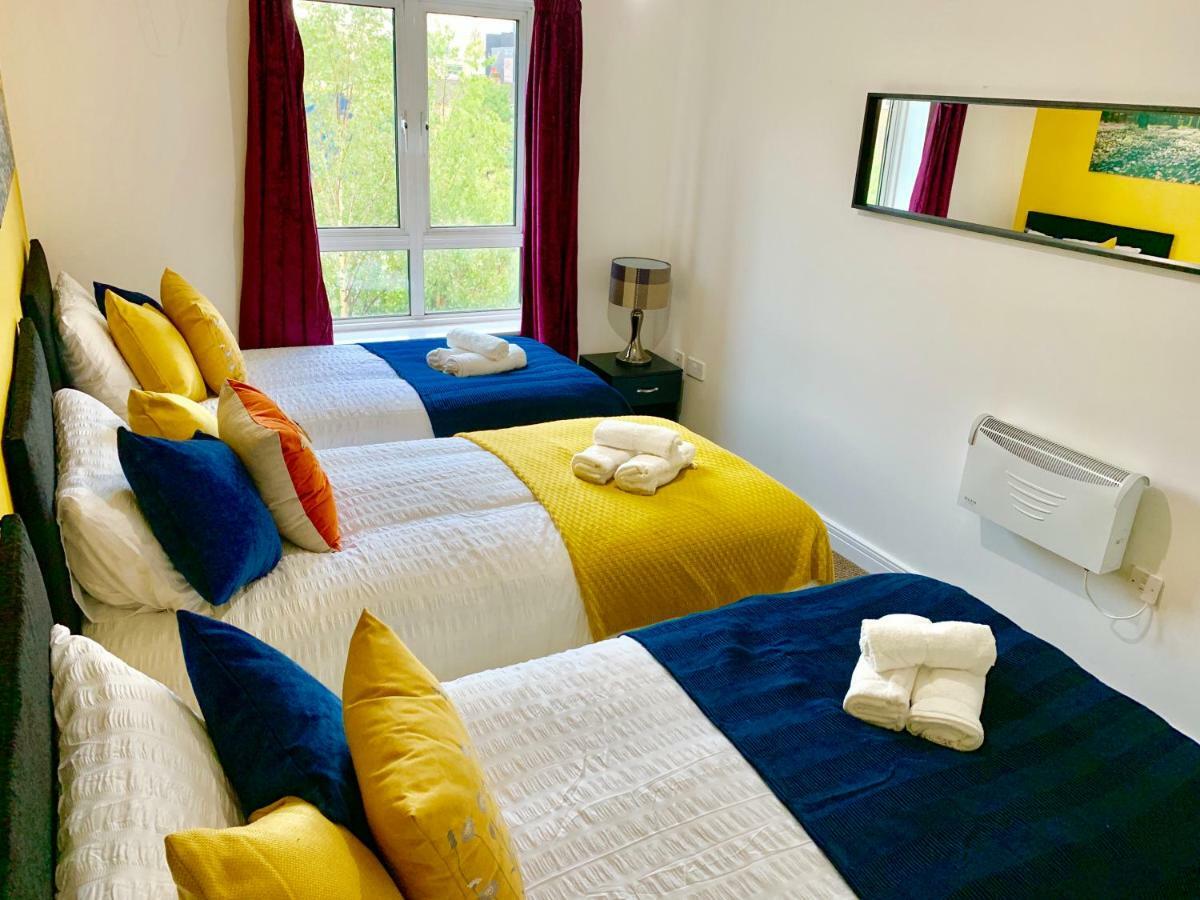 2 Bedrooms Modern Apartment, Lounge, Full Kitchen, Balcony, 5 Minutes Stratford Station Λονδίνο Εξωτερικό φωτογραφία