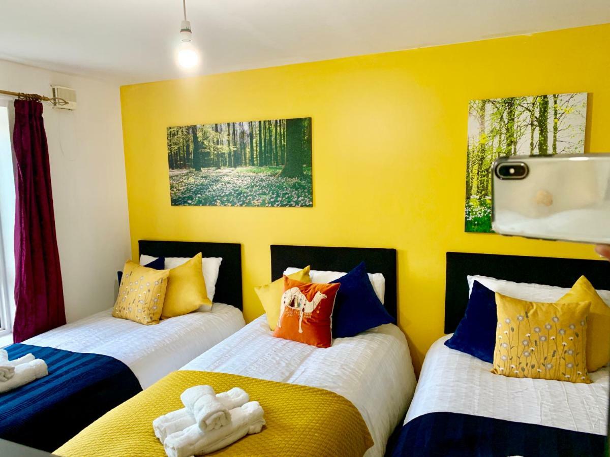 2 Bedrooms Modern Apartment, Lounge, Full Kitchen, Balcony, 5 Minutes Stratford Station Λονδίνο Εξωτερικό φωτογραφία